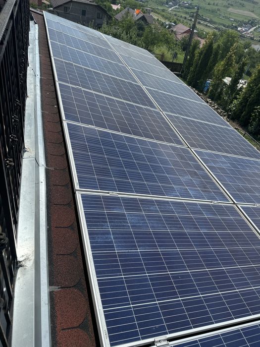 Acumulator victron energy si panou fotovoltaic axitec