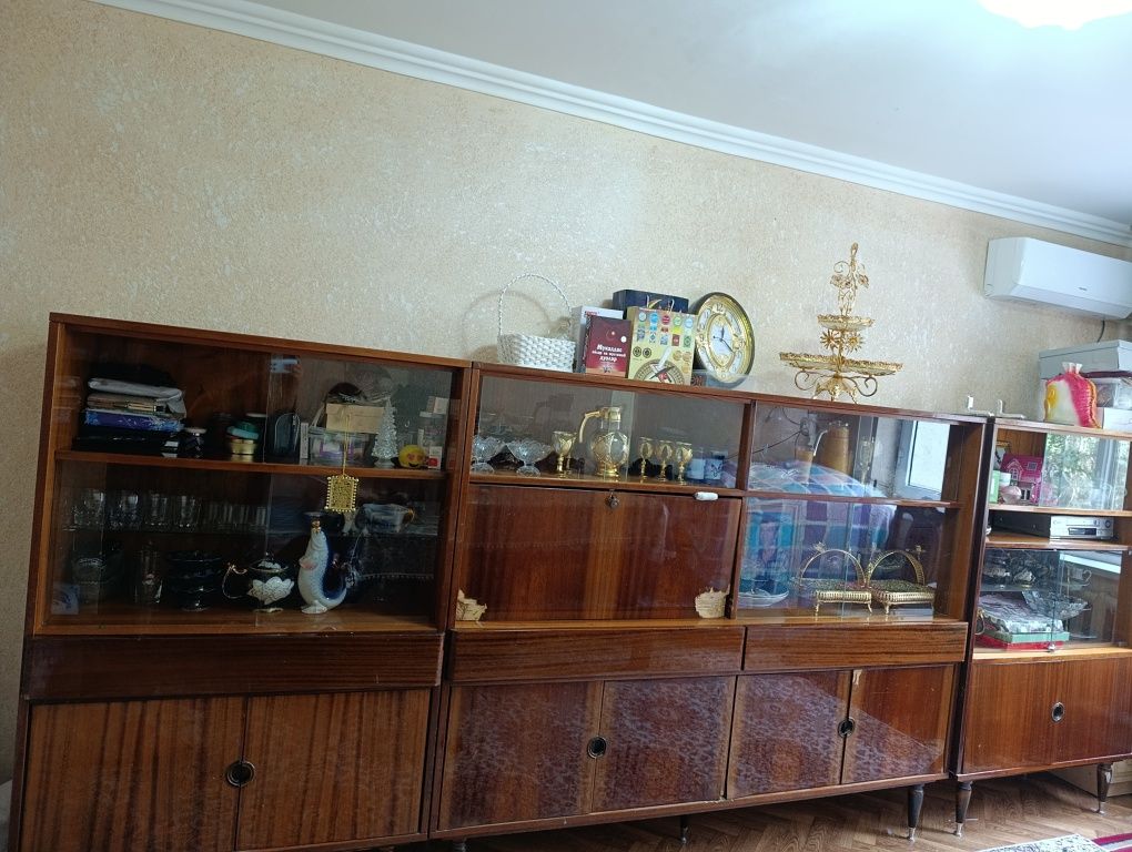 Arzon tez sotiladi mebel stenka