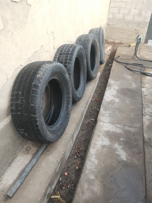 Зимный шина сатылады 285/60/18 размерде жақсы жағдайда