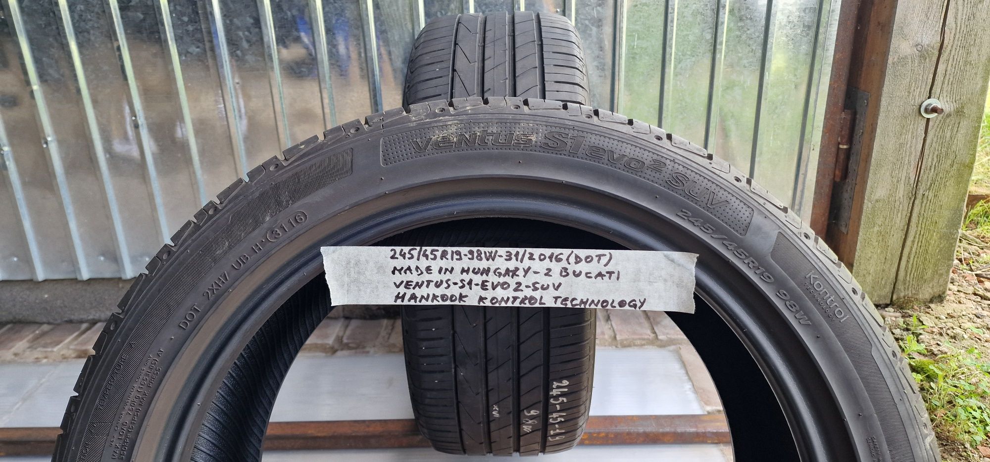 245/45 R19 - 2 anvelope - Hankook - de vara - 6mm+