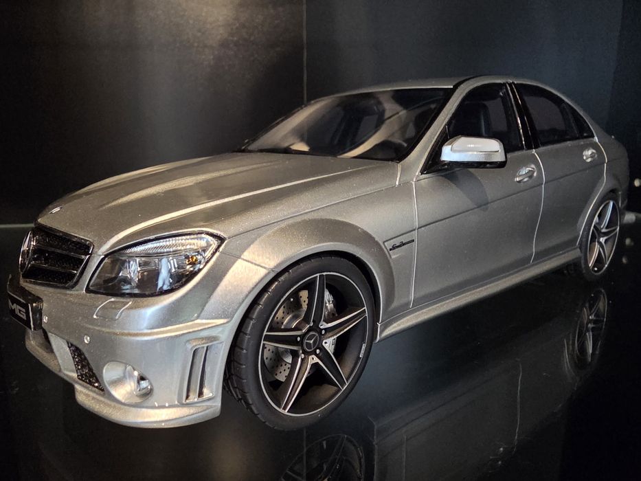 1/18 Mercedes C63 AMG