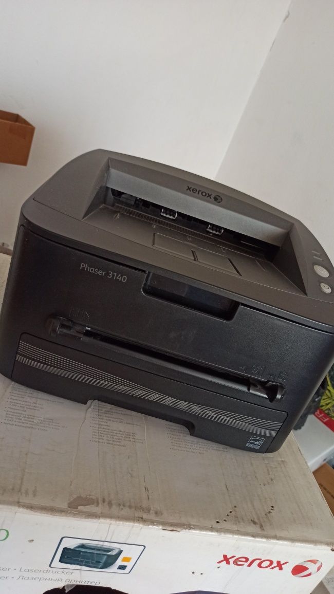 Лазерный принтер xerox phaser 3140