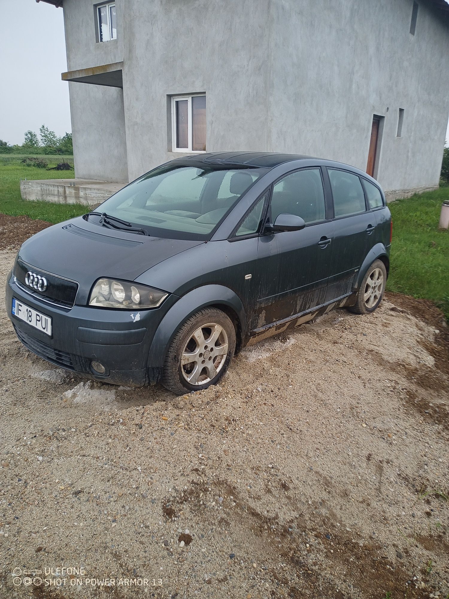 Audi A2 de reparat sau piese