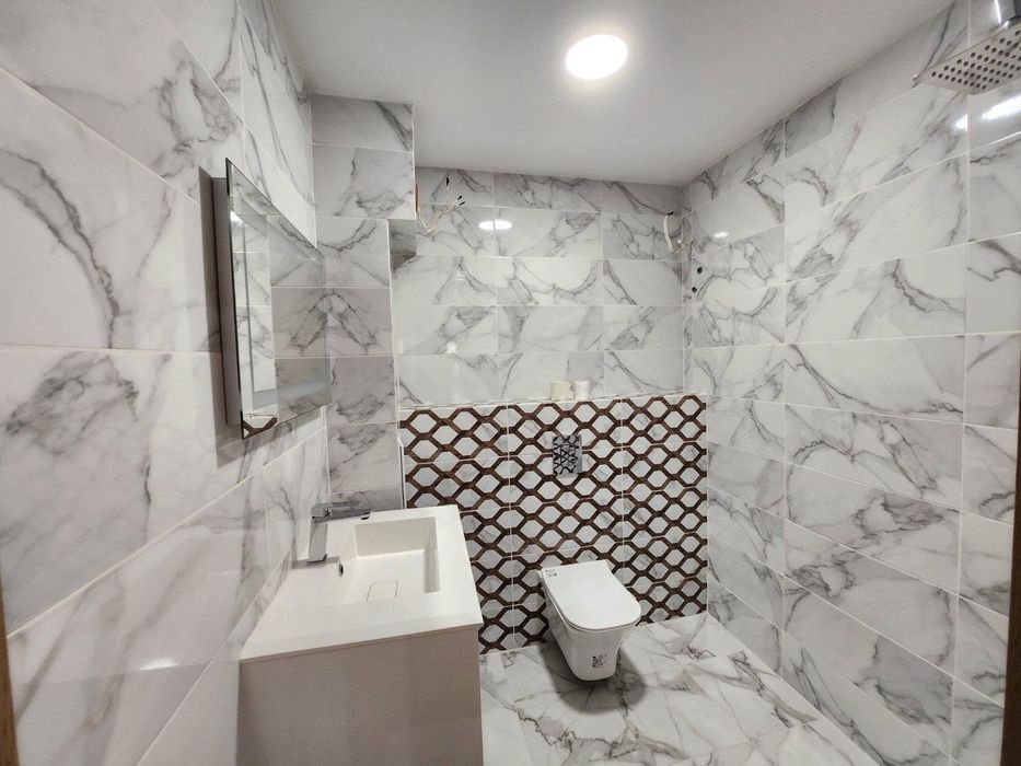 Дава се под наем Тристаен апартамент в Пловдив, Център - 110 кв.м за 850 € - Снимка #6