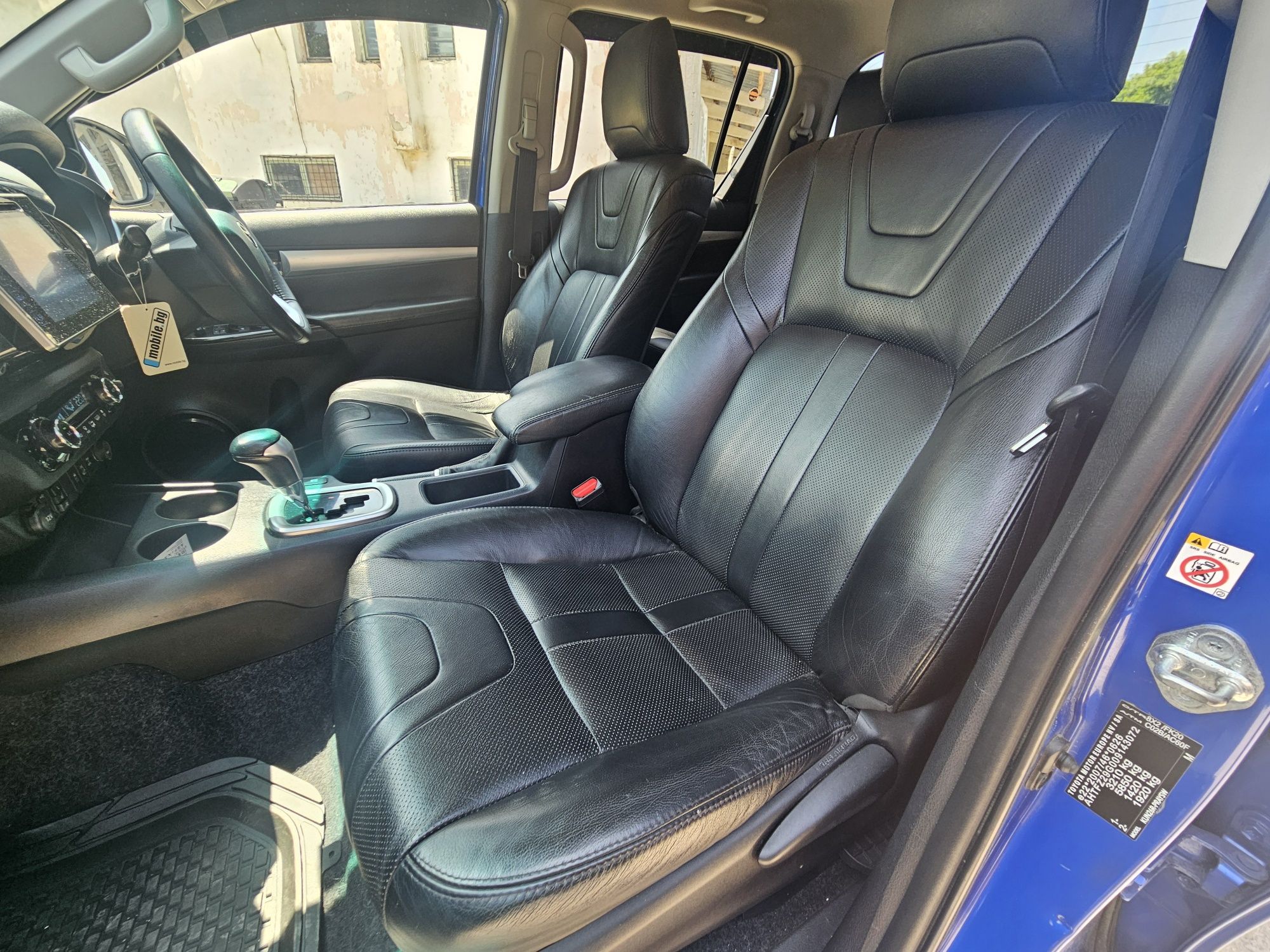 Toyota Hilux 2.4d На Части