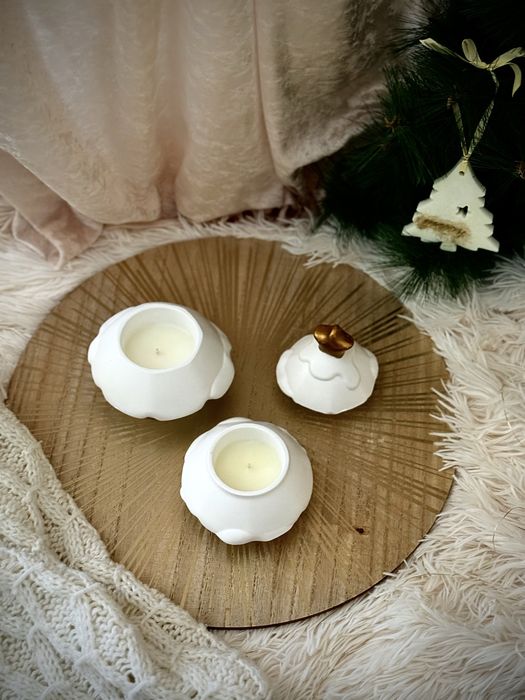 Коледни свещи от соев восък с аромат.Ароматна играчка. Коледен букет.