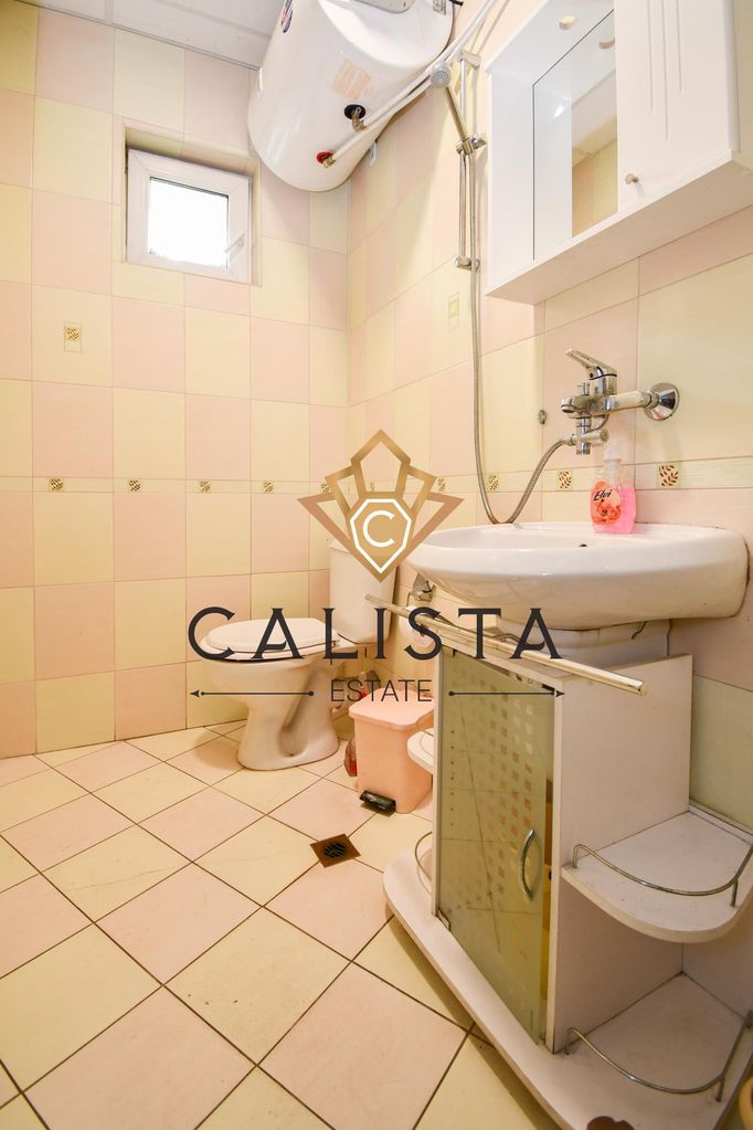 Дава се под наем Офис в София, Център - 120 кв.м за 1000 € - Снимка #11