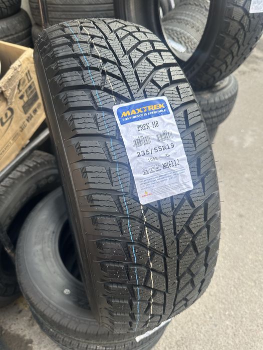 Maxtrek Trek M8 Winter / 235/55R19 зимние шины