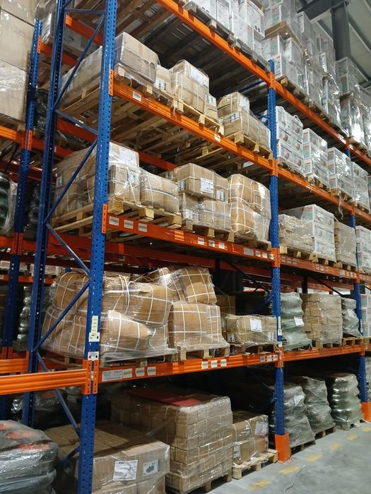 Rafturi metalice  de vânzare producător Dexion picior albastru înălțim