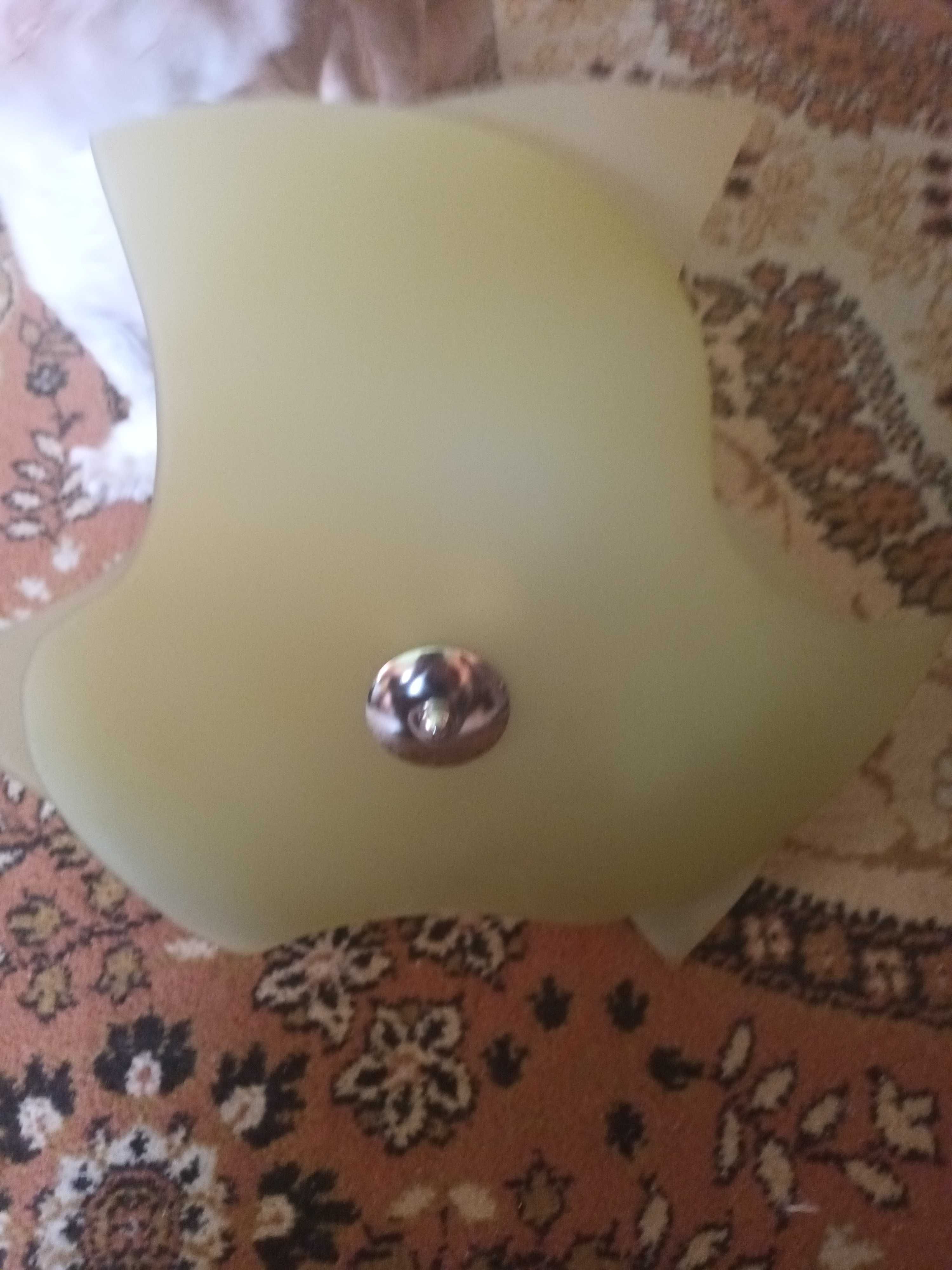 Vand lustra tavan