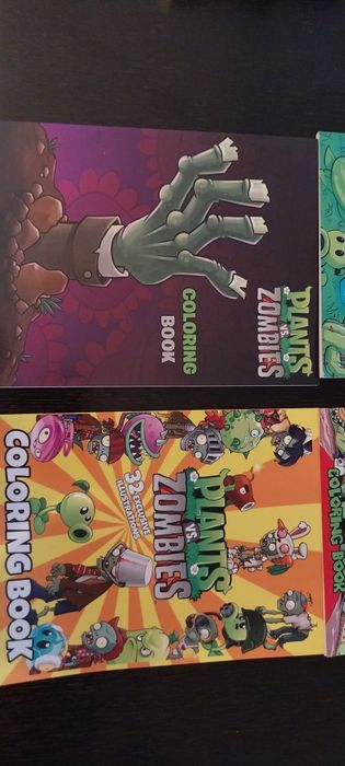 Книжки за оцветяване Plants vs zombies
