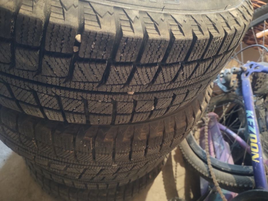 Шины зимние  срочно