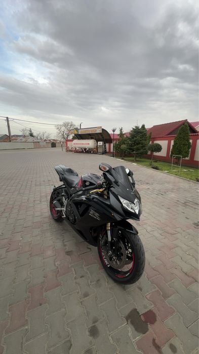 SUZUKI GSX-R 600 k8/k9