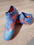 Adidasi fotbal 38