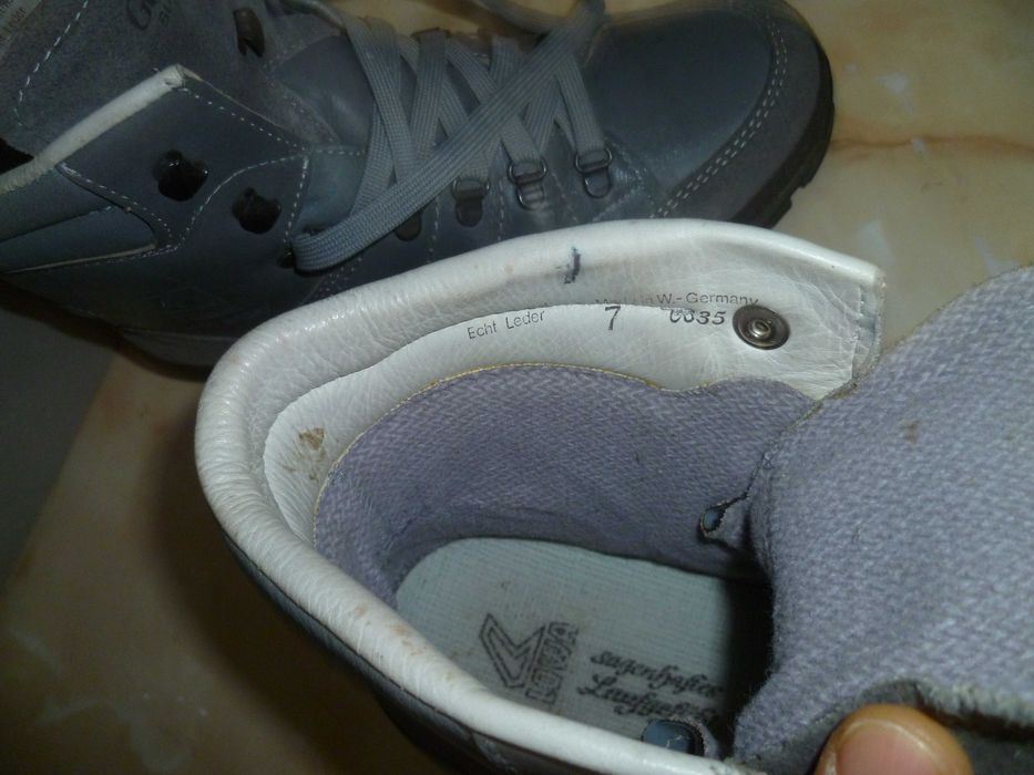 LOWA туристически обувки №40