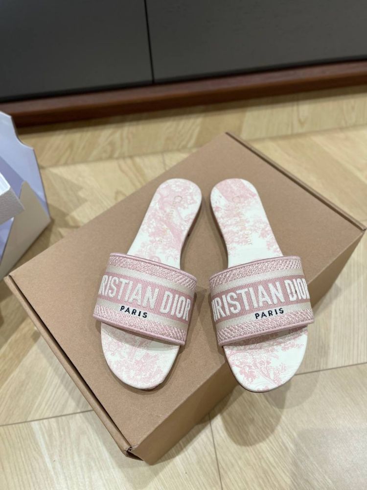 Papuci Christian Dior