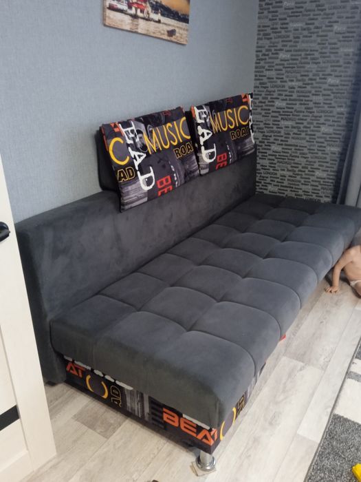 Продам диван в отличном состоянии