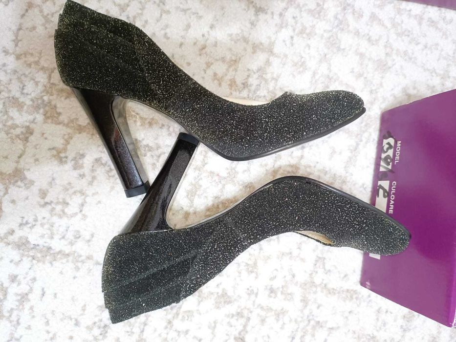 Pantofi chic cu sclipici și toc înalt, Negru-Argintiu, 35 EU