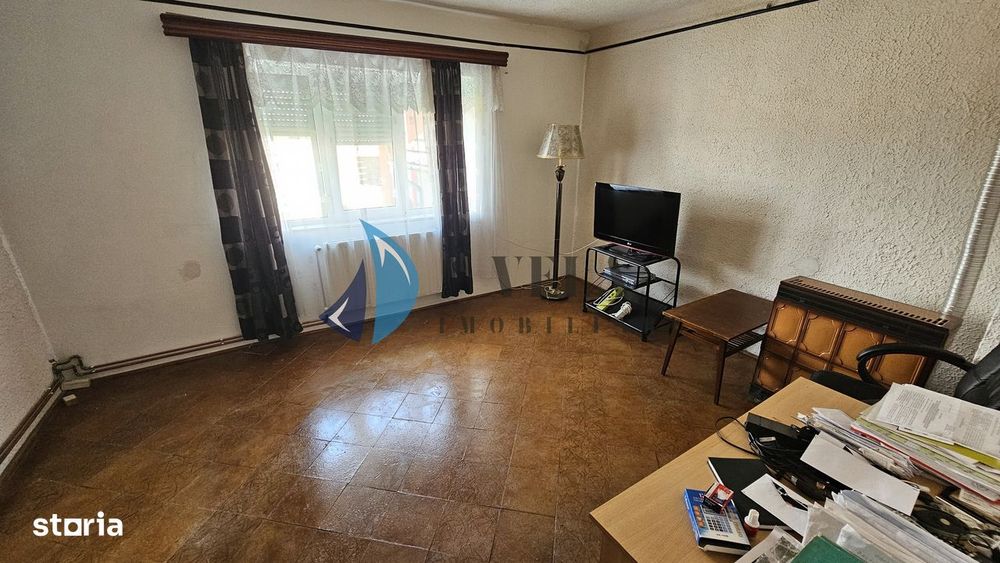 Casa 4 camere, garaj, str. Cerbului