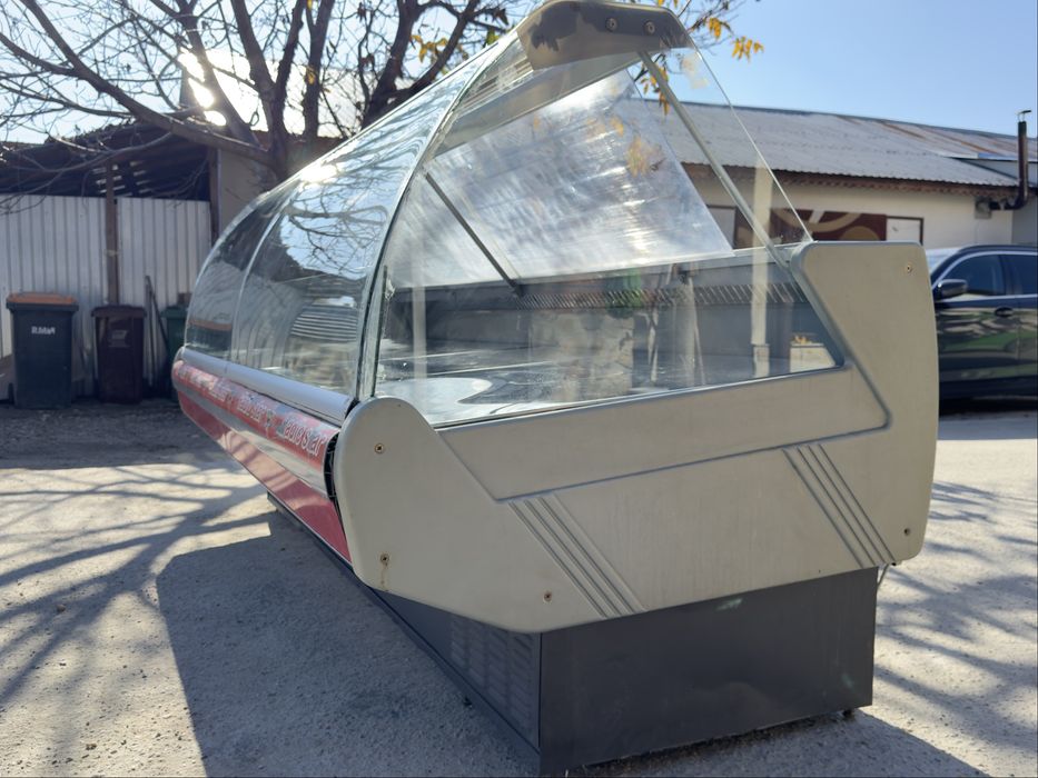 Vand vitrina feigorifica profesionala !