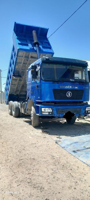 Самосвал Shacman