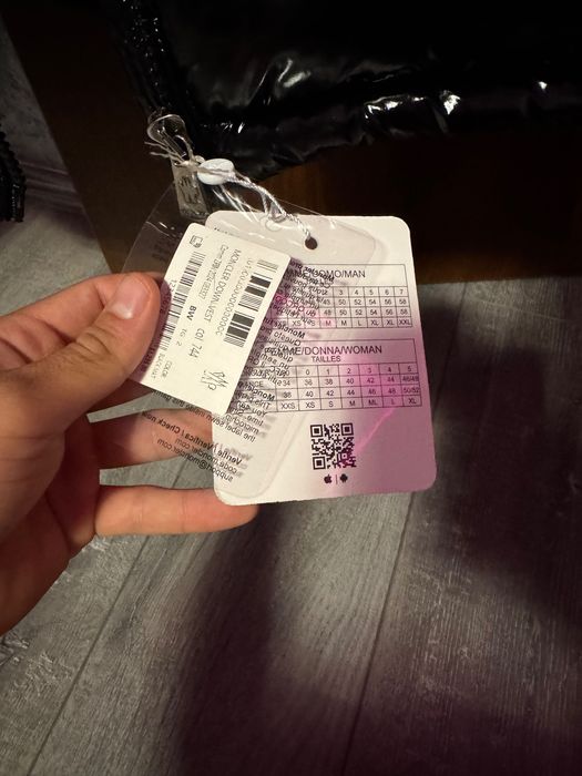 Geaca de iarna marimea M 60-70 kg + gluga din blana de vulpe naturala