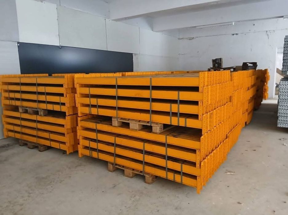 Rafturi metalice industriale reglabile 
Avem orice dimensiuni livram i