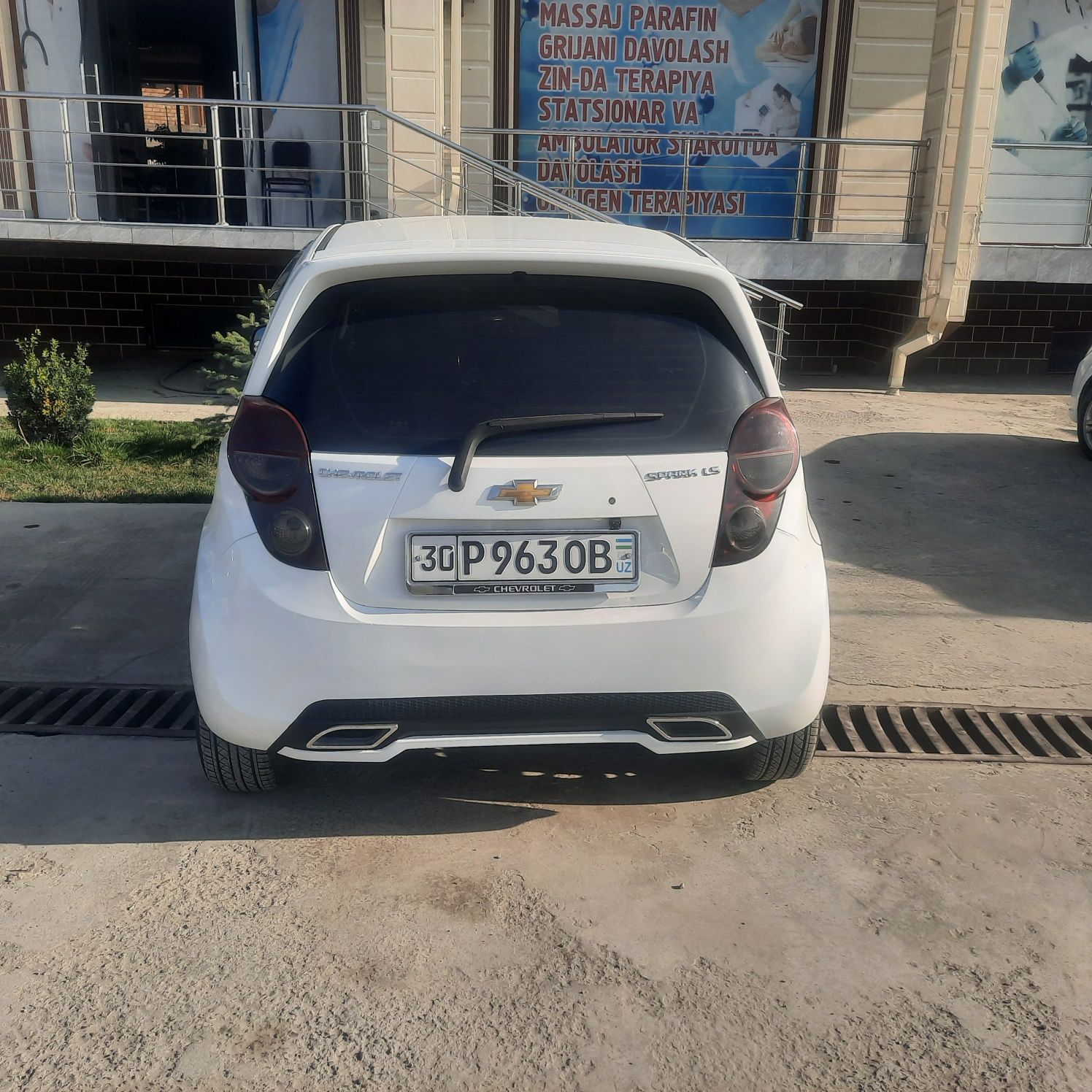 Spark avtomobeli
