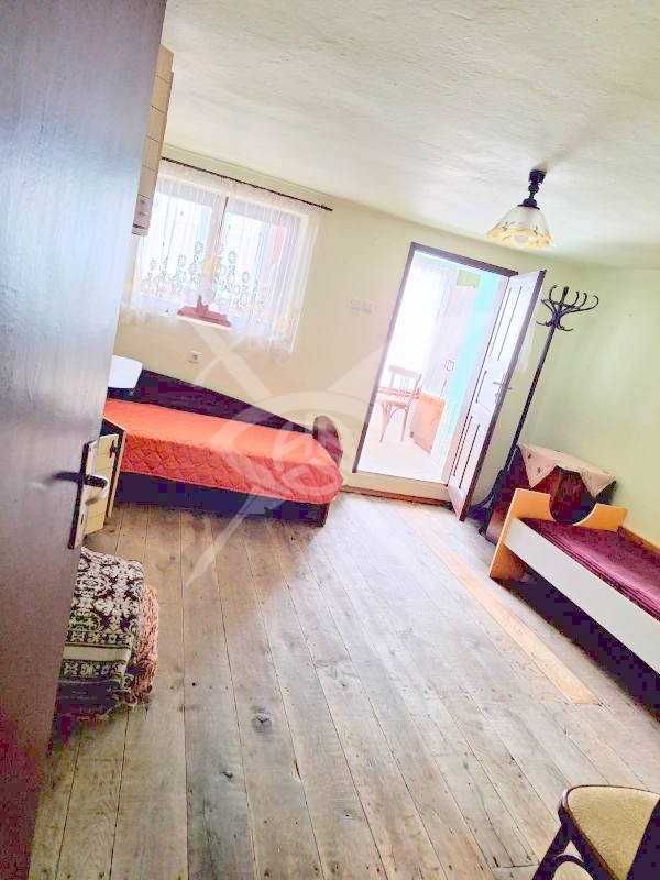 Продава се Етаж от къща в Царево - 49 кв.м за 1062 €/кв.м - Снимка #2