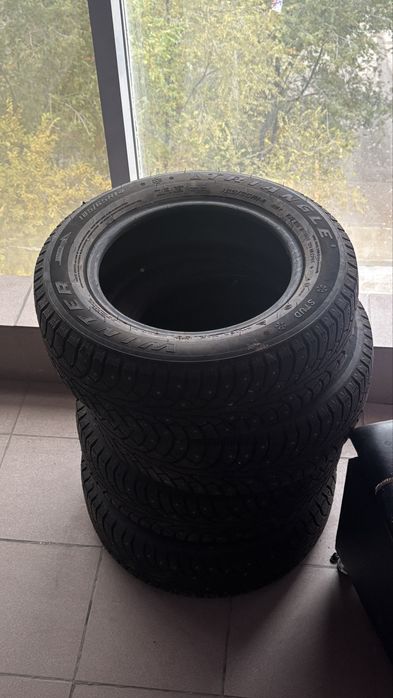 Продаетс зимняя резина R14