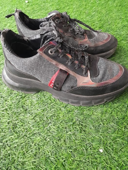 Обувь буу по 300тг