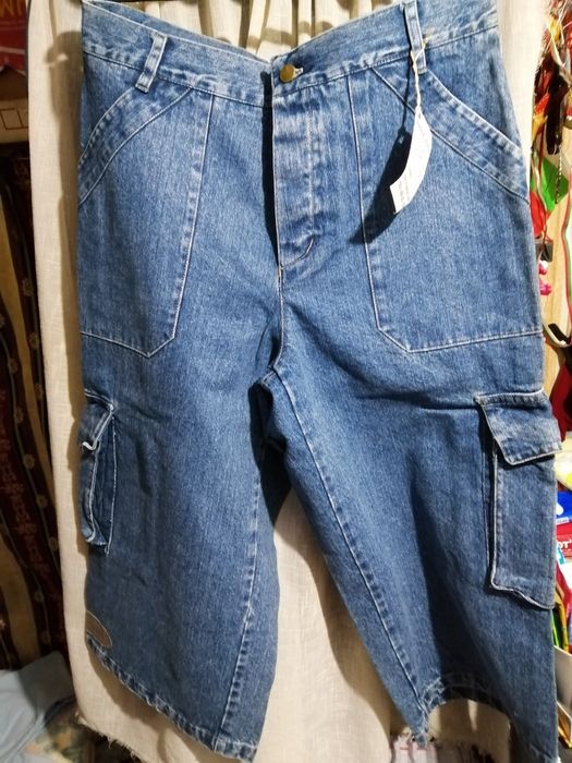 Дънки        нови