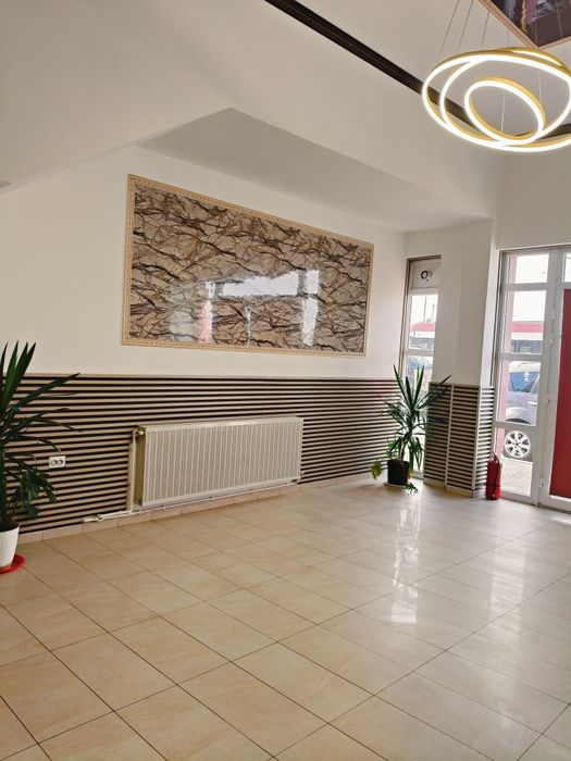 Inchiriez spatiu comercial 206mp pretabil pentru orice tip de activita