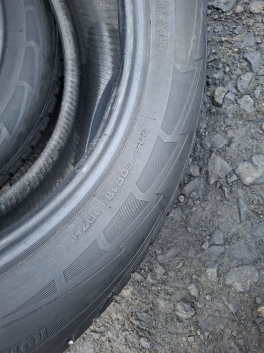 Vand 1 sau 2 anvelope 235 60 18 goodyear de iarna dot 2020