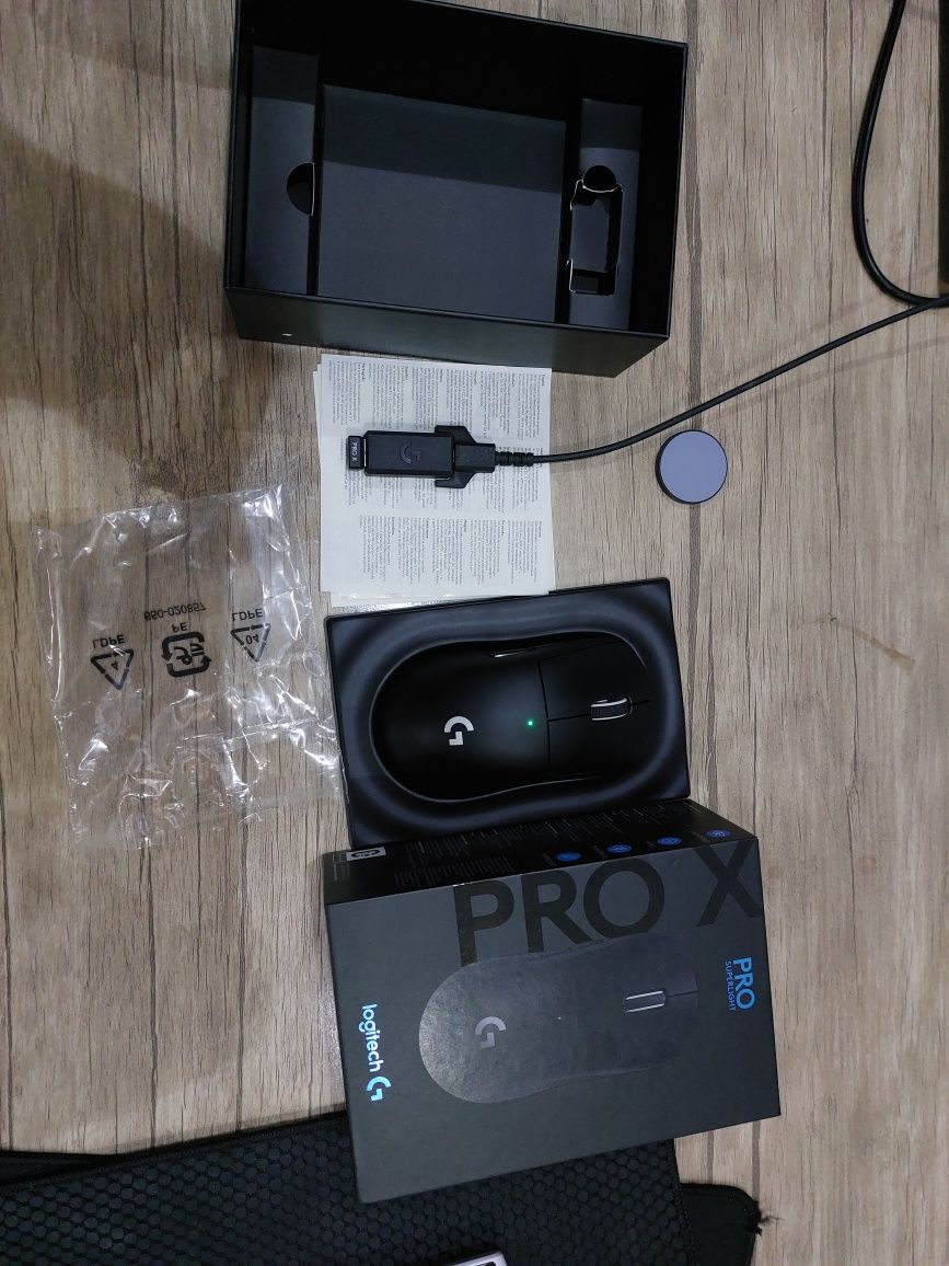 Logitech g pro x superlight 1  sotiladi. IDEAL holatda