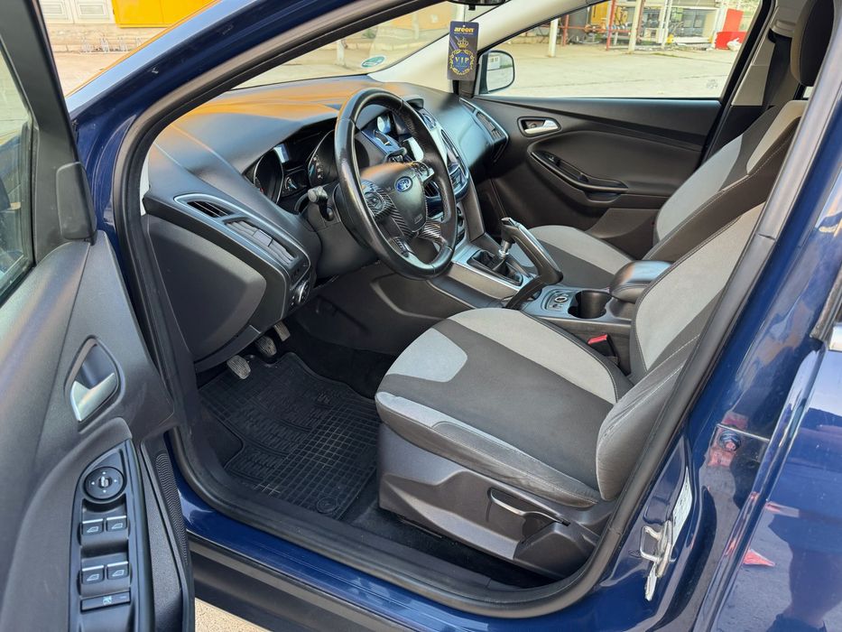 Ford Focus 2012 Champions 1.0 Benzina 125 CP Euro 5 Germania Navigatie