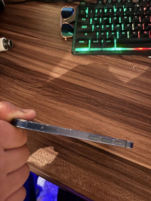 Iphone 12 mini se vinde urgent