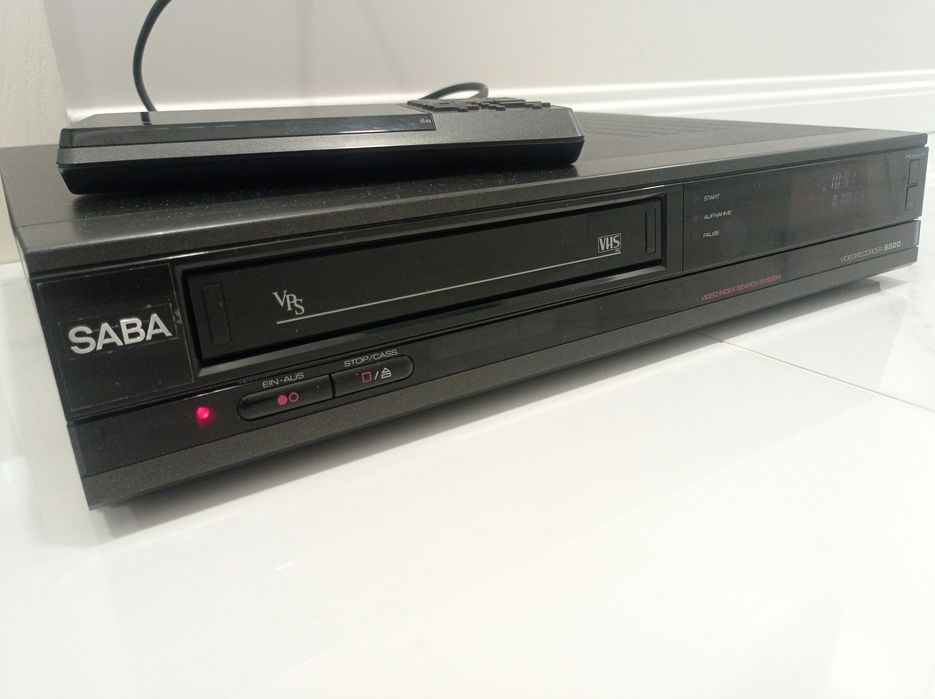 Видеомагнетофон VHS SABA VR 6520