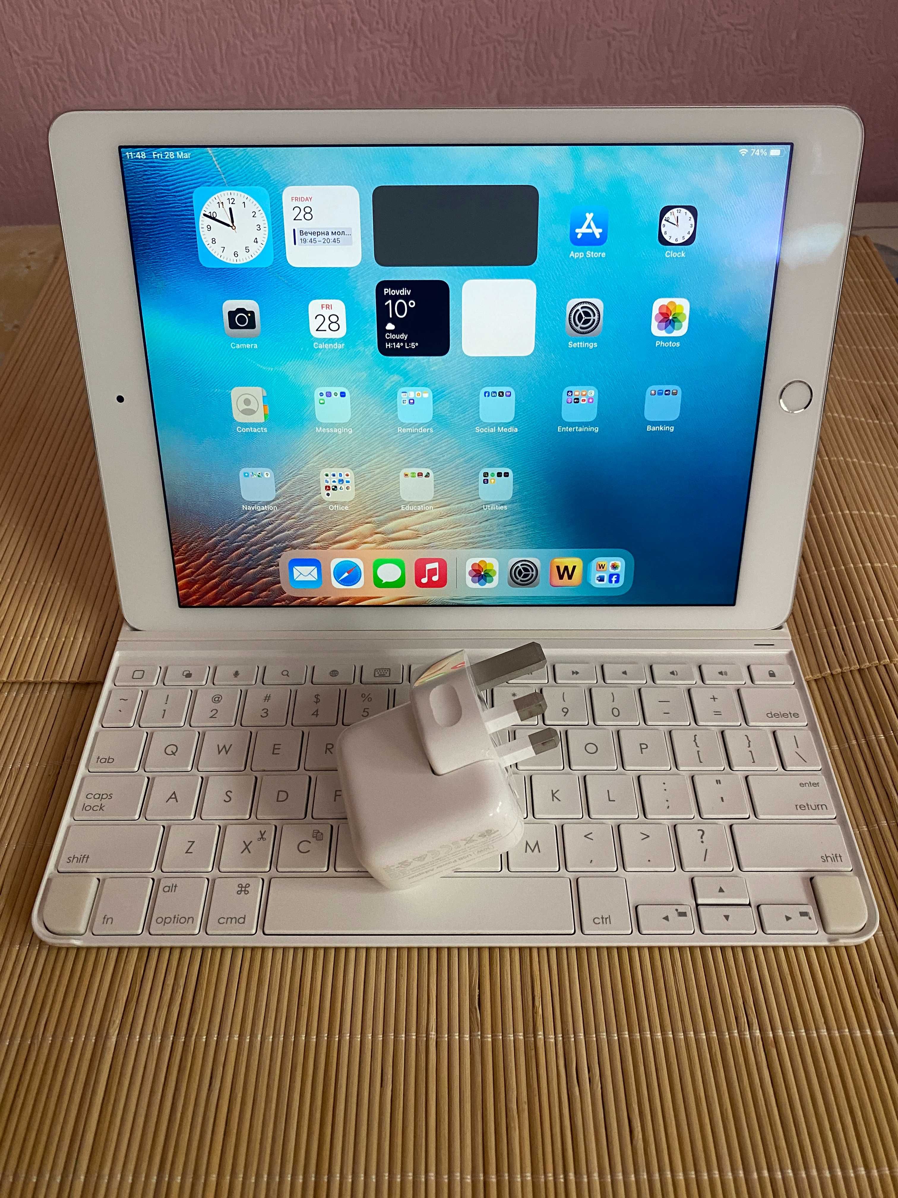 Apple iPad 2 Air / 64 GB & Logitech Keyboard