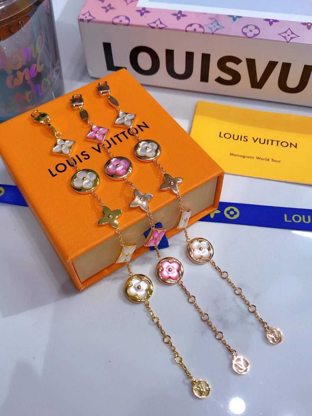 Louis Vuitton brățară 240402