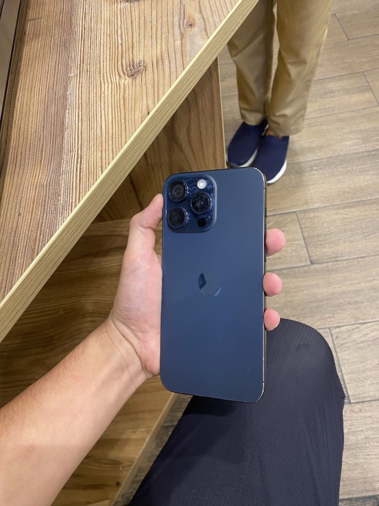 Продаю iphine 15 pro max