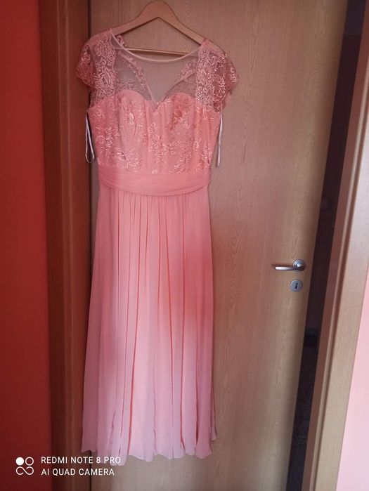 Rochie eleganta ,lunga ,foarte drăguță