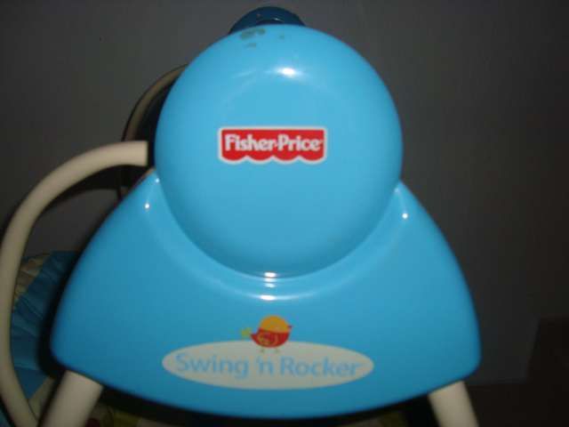 Продавам Fischer - price 3 в 1 детска самолюляща люлка