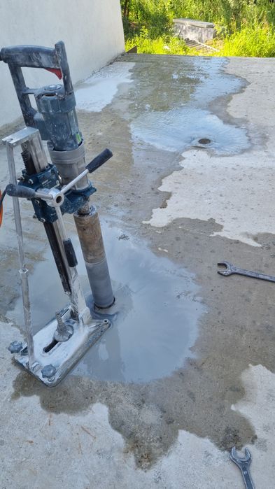 Carotare gaura hota / centrala / aer conditionat / scurgere / aerisiri