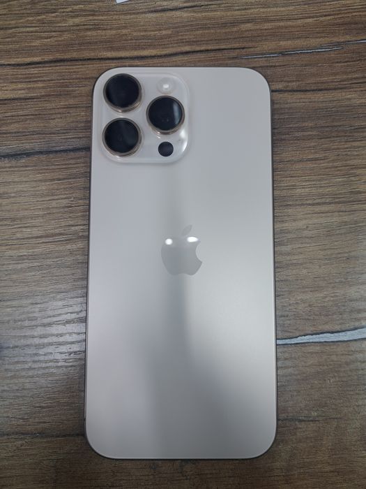 iPhone 16 Pro Max продаю срочно