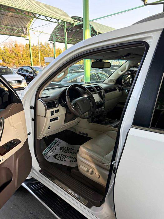 Lexsus GX 460 Dubai Version 4x4 идеал ҳолатда сотилади!