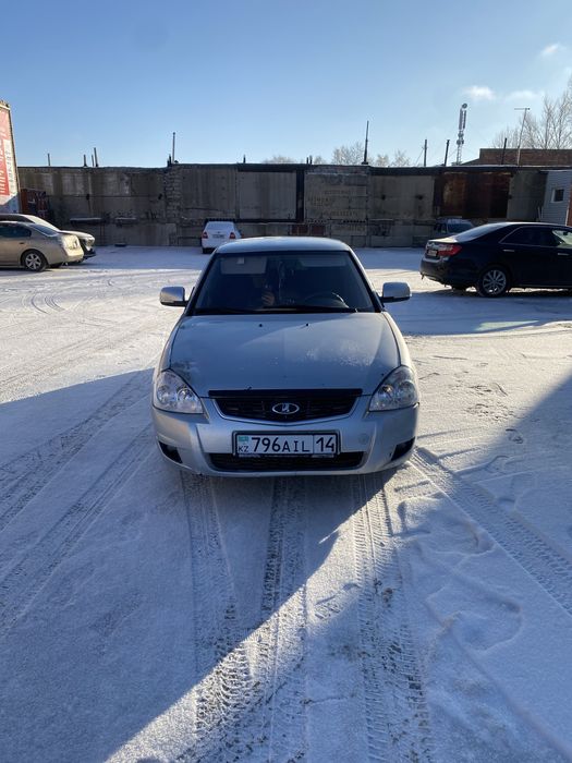 Продам приору с кондиционером