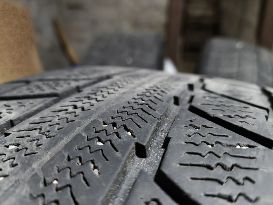 Продаю 4 липучки 255/55/18