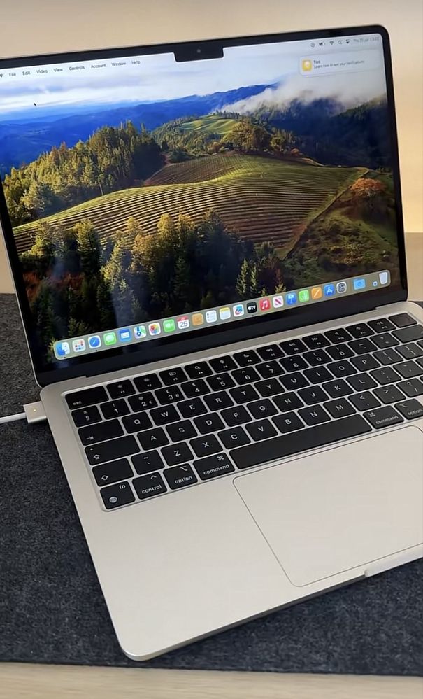 СРОЧНО!Macbook Air 8/256 M3