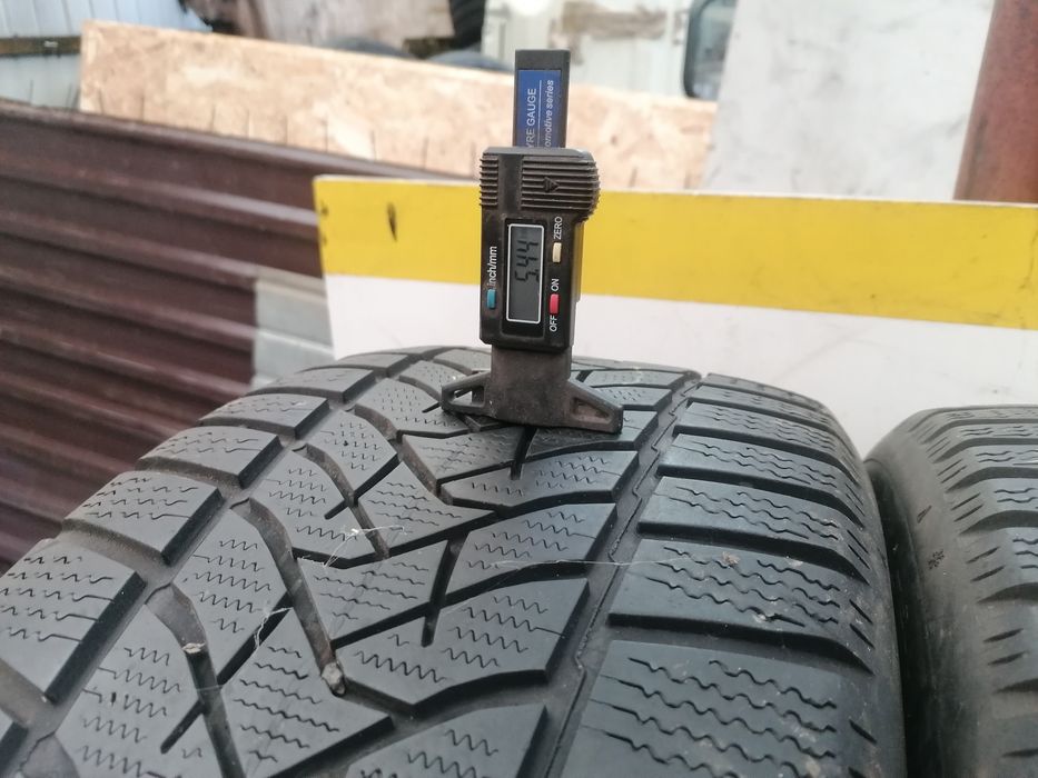 255/45/20 2*Dunlop iarna 105v dot 3518.  5,,46mm